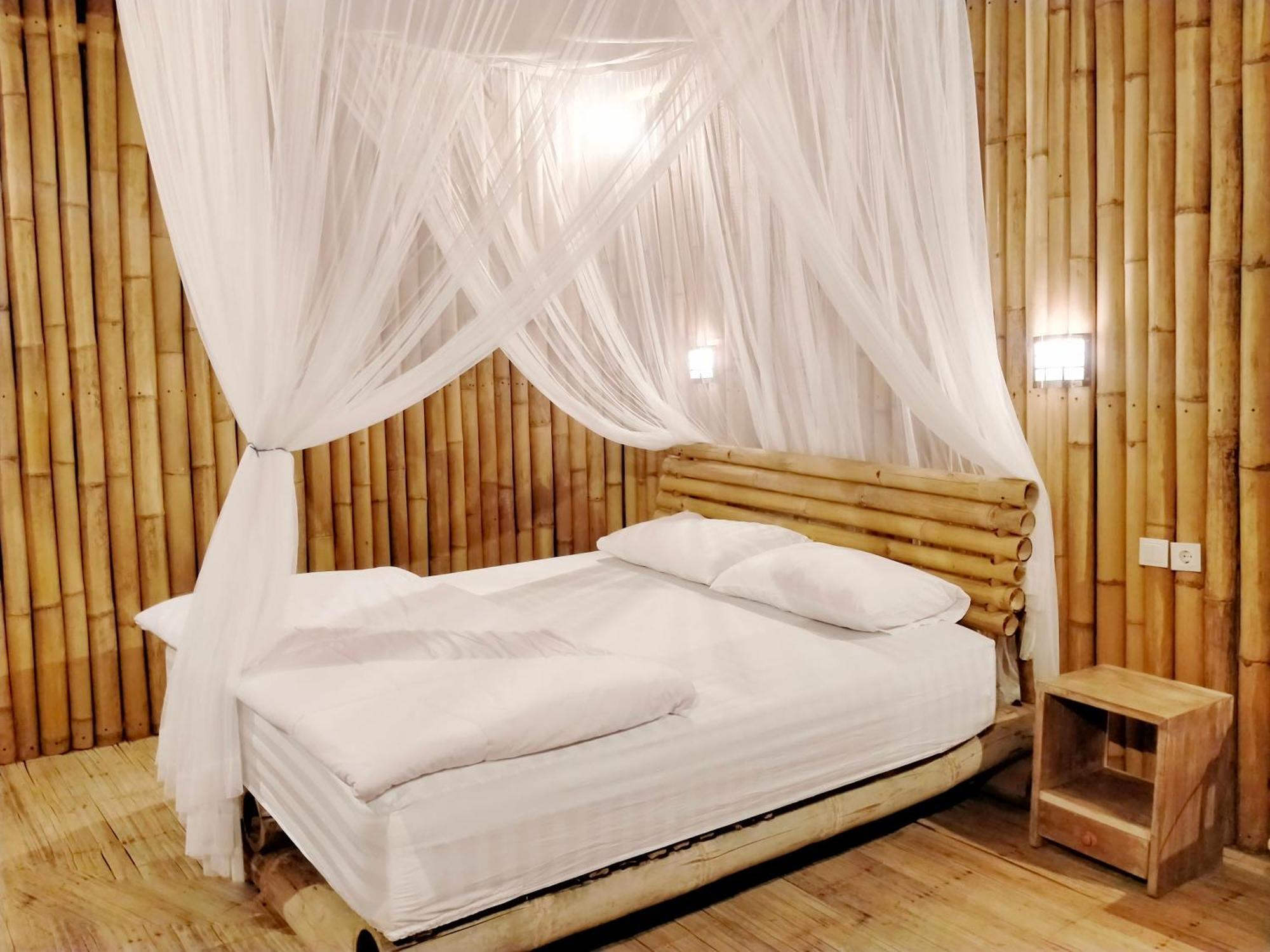 Loca Lobo Lodges Riung, Flores Exterior photo